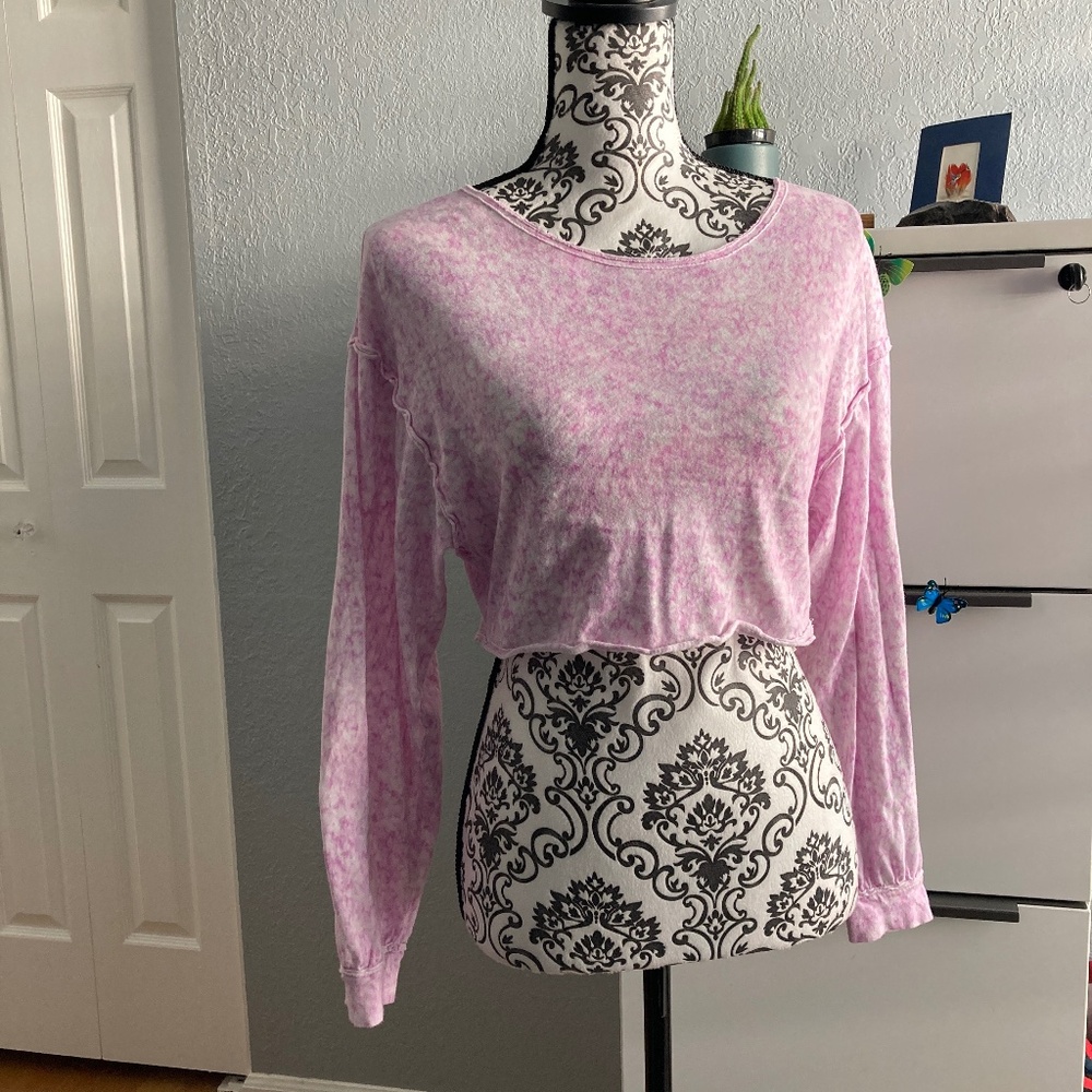 Free People Movement light weight crop with open back and strap detail size S